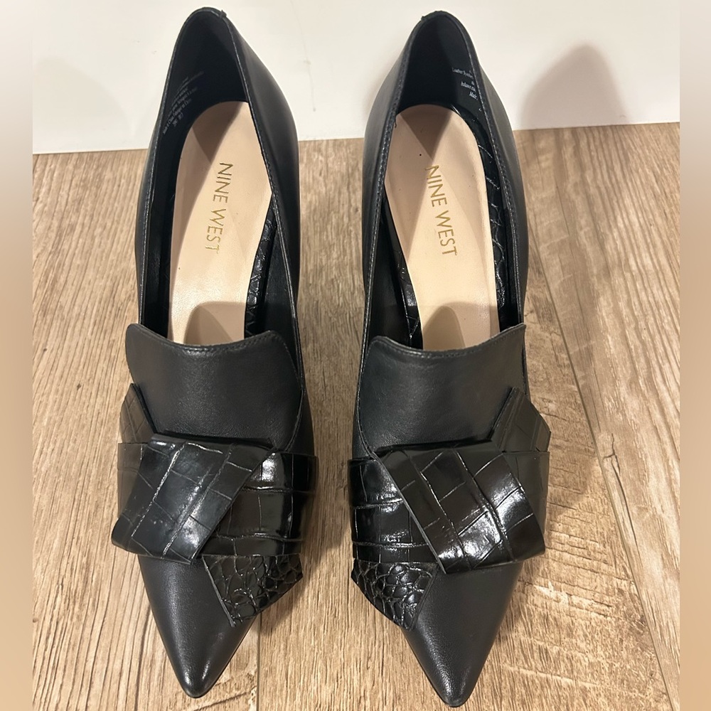 NWOT. Nine West the happy hour black block heels with croc inspired bow. Size 9.